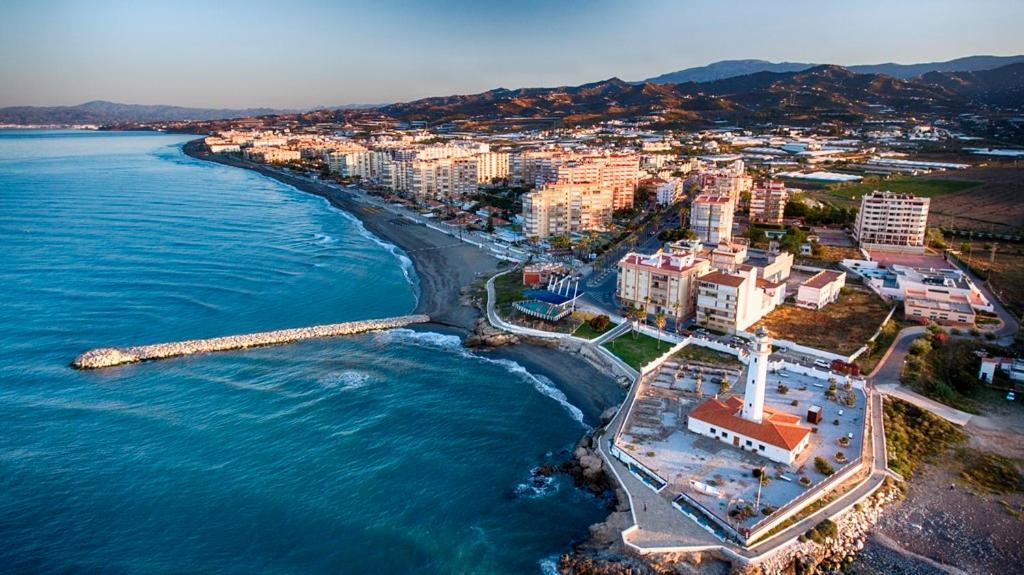 Amazing 2 Bedroom Apartment With Private Roof Terrace In Torrox Esterno foto