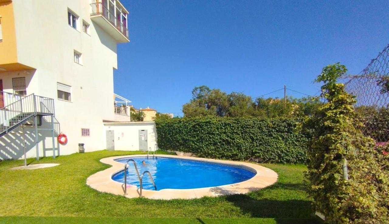 Amazing 2 Bedroom Apartment With Private Roof Terrace In Torrox Esterno foto